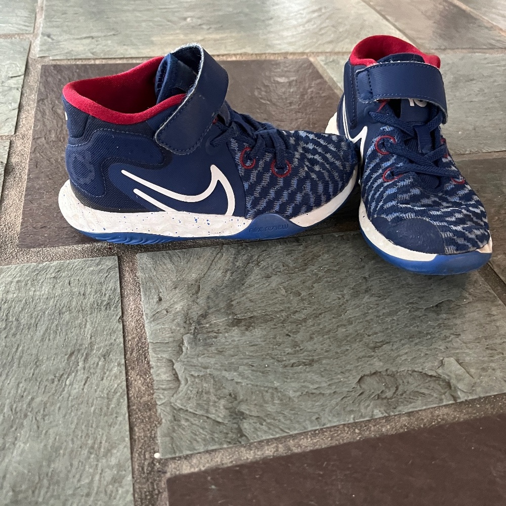 Nike Kevin Durant basketball shoes 12c